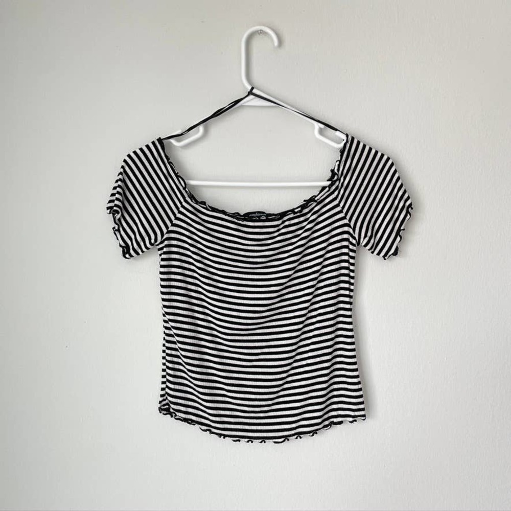 Ambiance Black/White Off Shoulder Top Medium